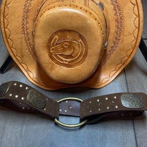 Gail Labelle Leather sz S Belt